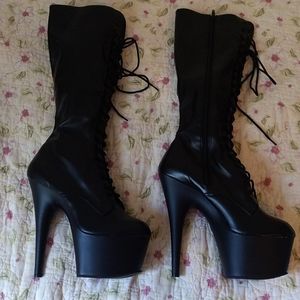 Black, platform, 6" heeled, tie up, side zip boots